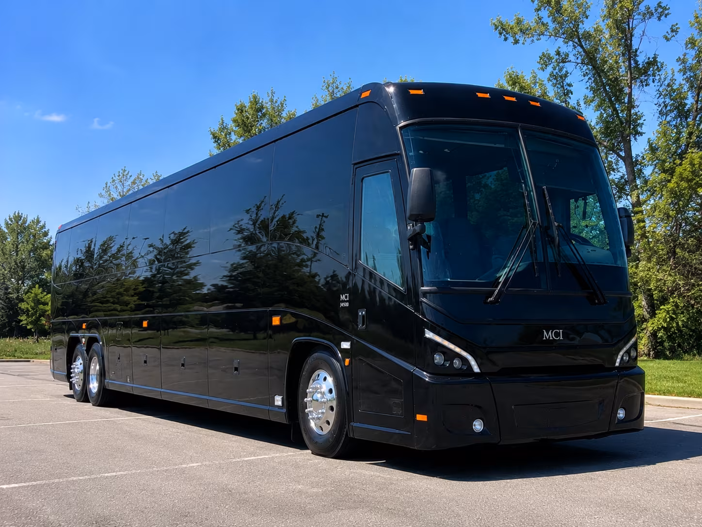 bakersfield charter bus services fleet